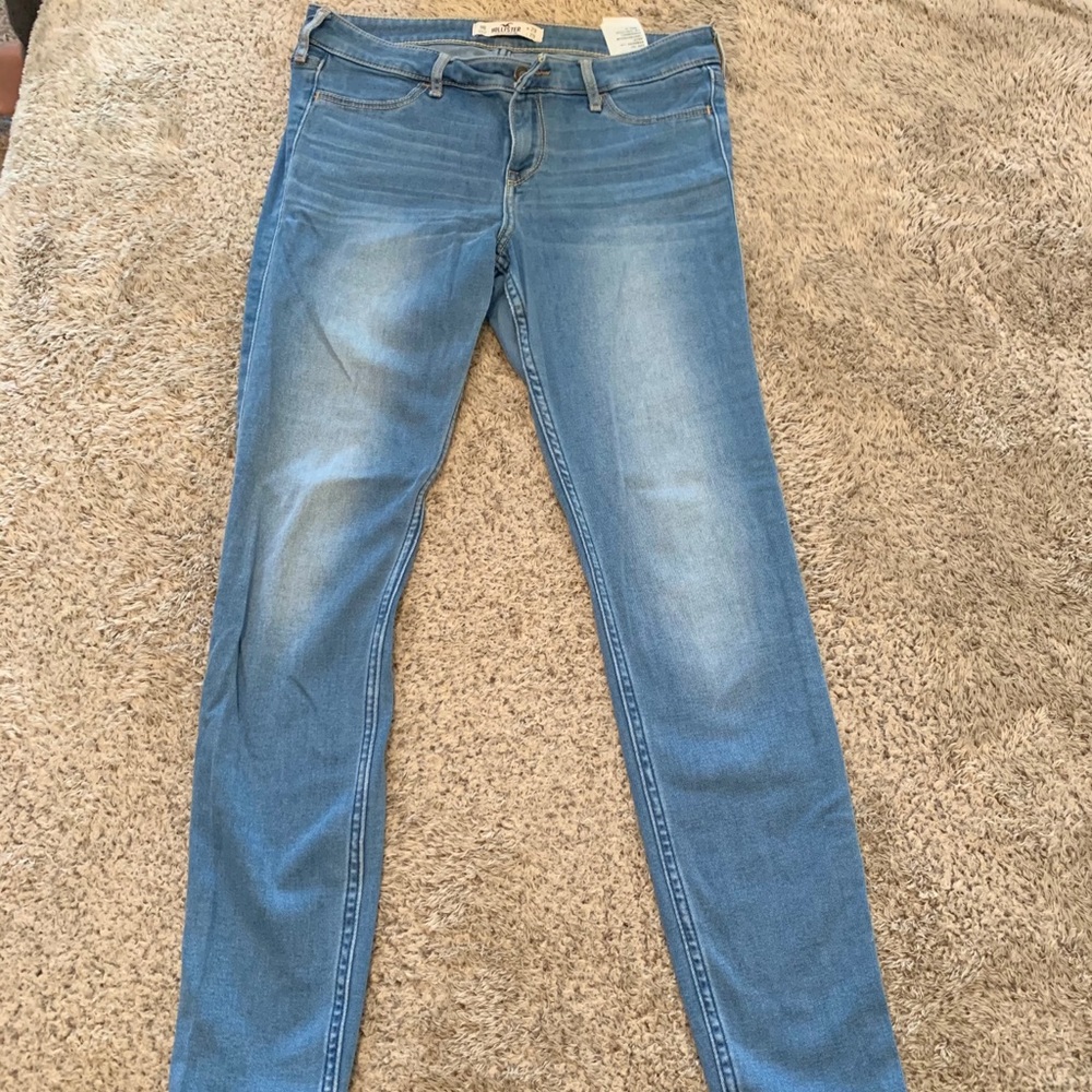 Hollister skinny jeans
